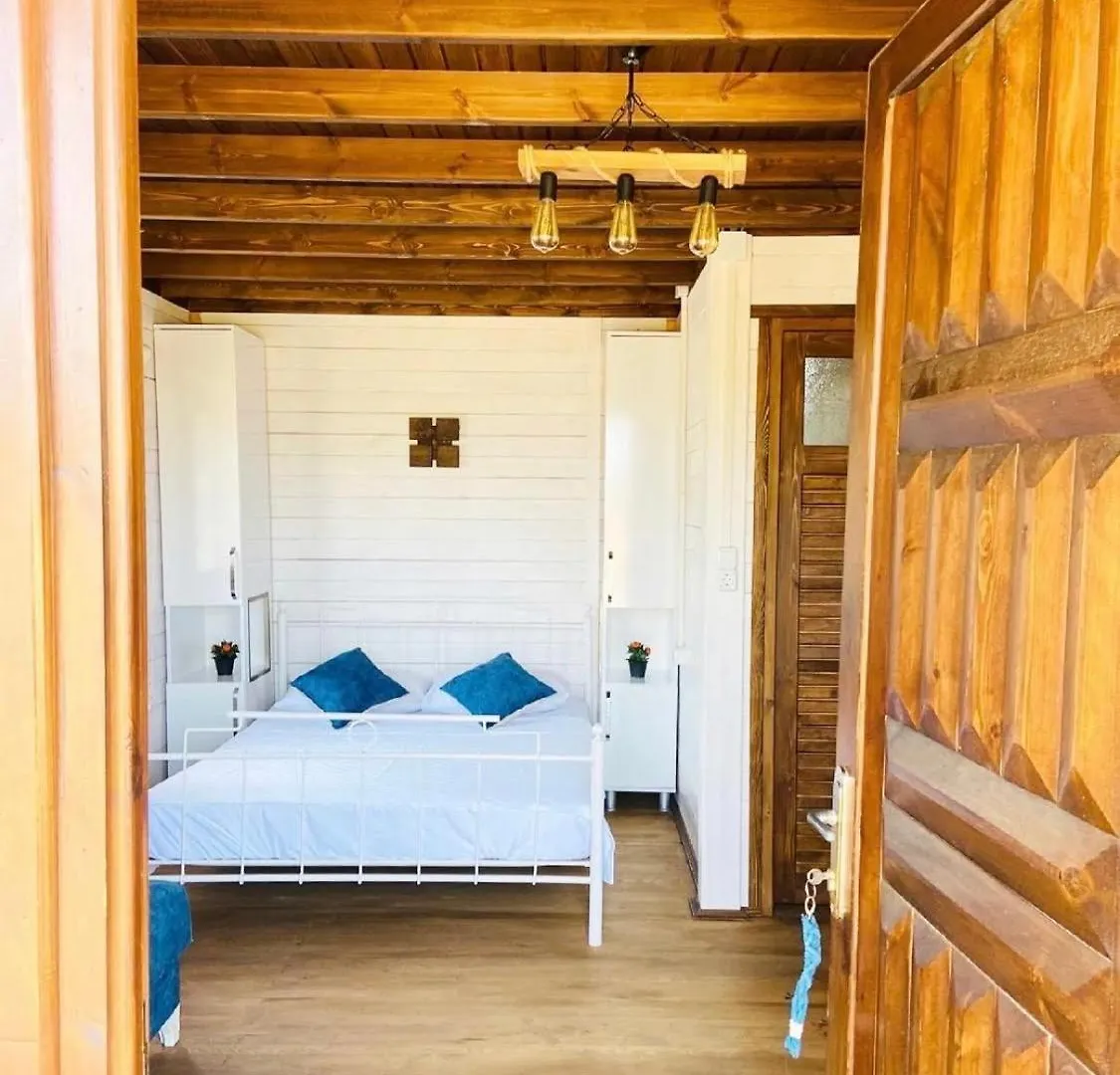Satsumania Village Parlak Accommodatie bij particulieren